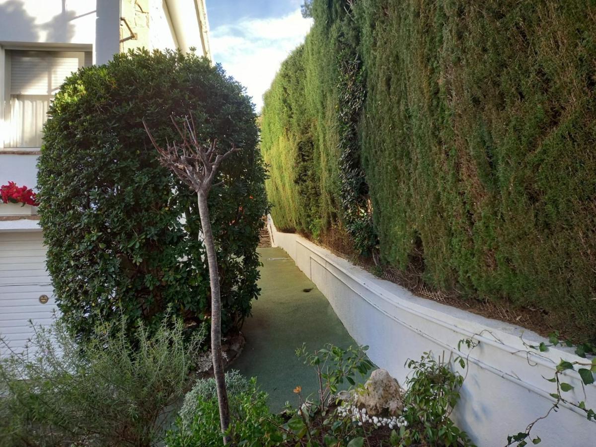 Casa familiar con piscina Pallejá Esterno foto