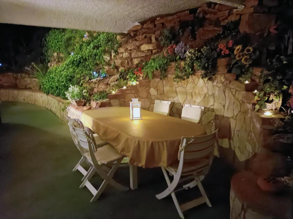 Casa familiar con piscina Pallejá Esterno foto