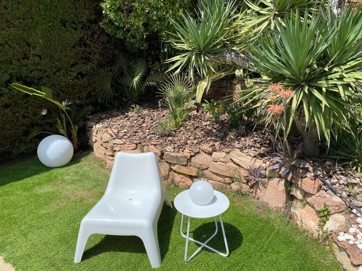 Casa familiar con piscina Pallejá Esterno foto