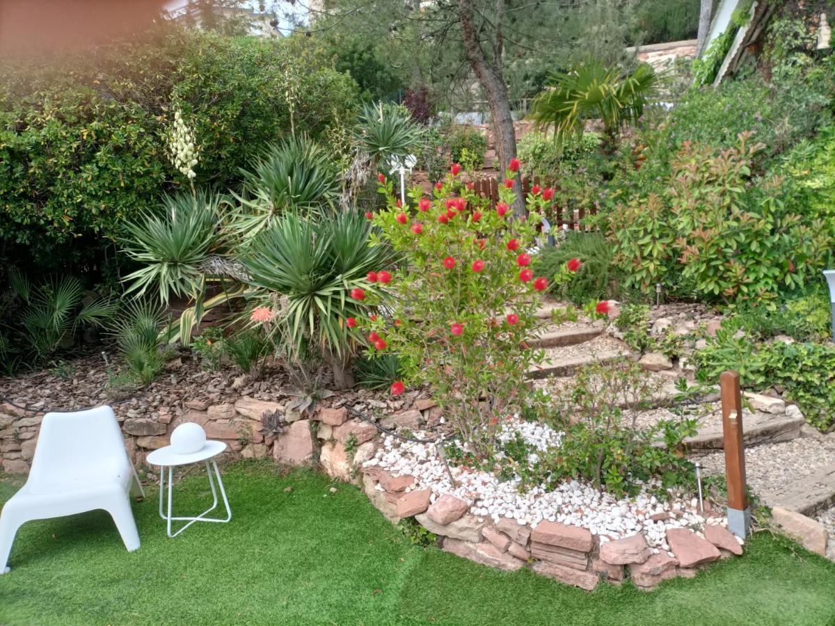 Casa familiar con piscina Pallejá Esterno foto