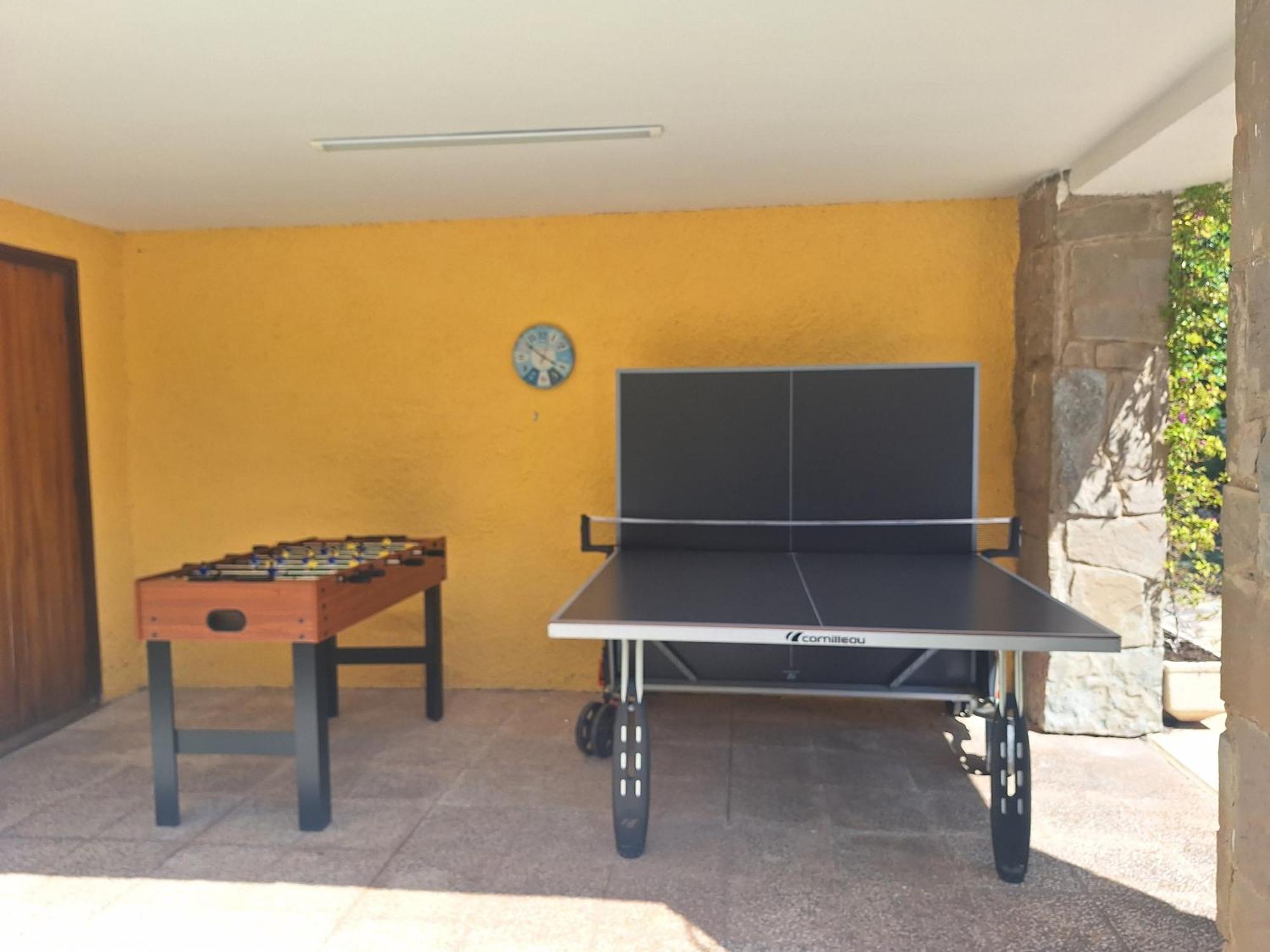 Casa familiar con piscina Pallejá Esterno foto