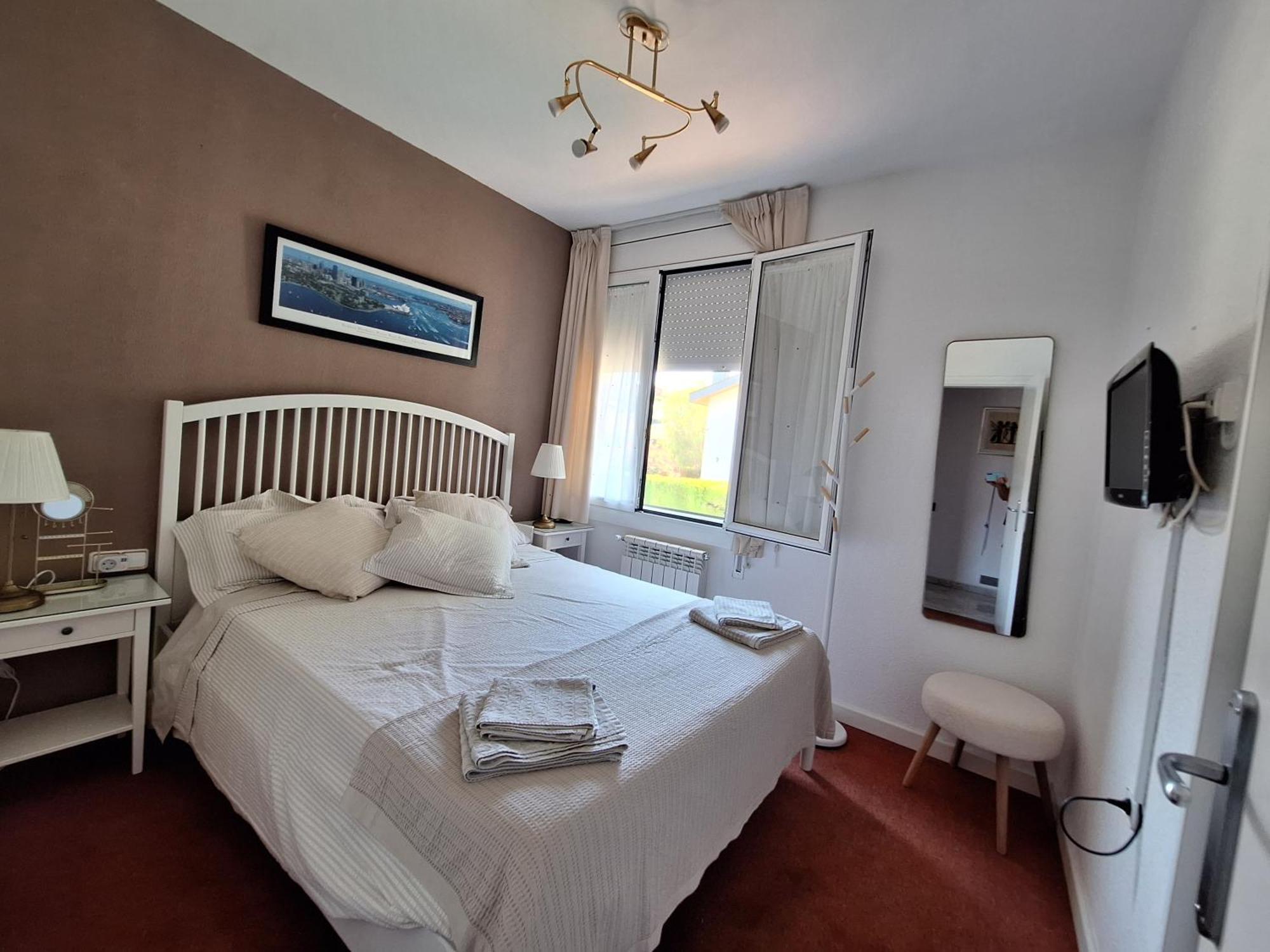 Casa familiar con piscina Pallejá Esterno foto