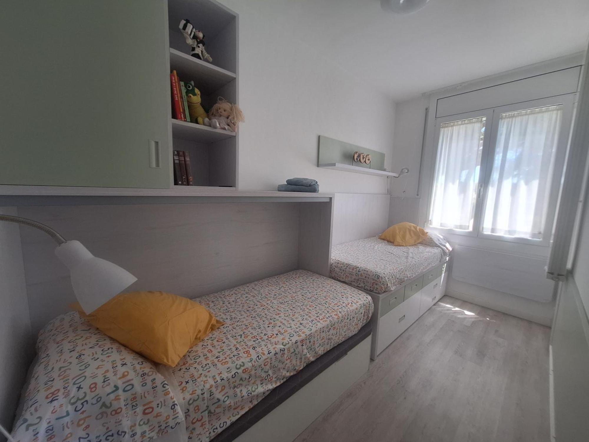 Casa familiar con piscina Pallejá Esterno foto