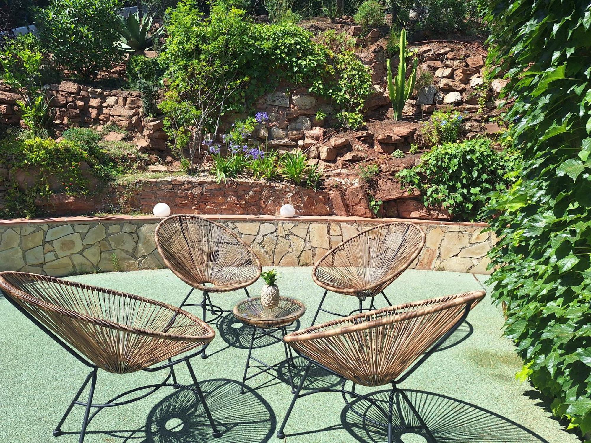 Casa familiar con piscina Pallejá Esterno foto